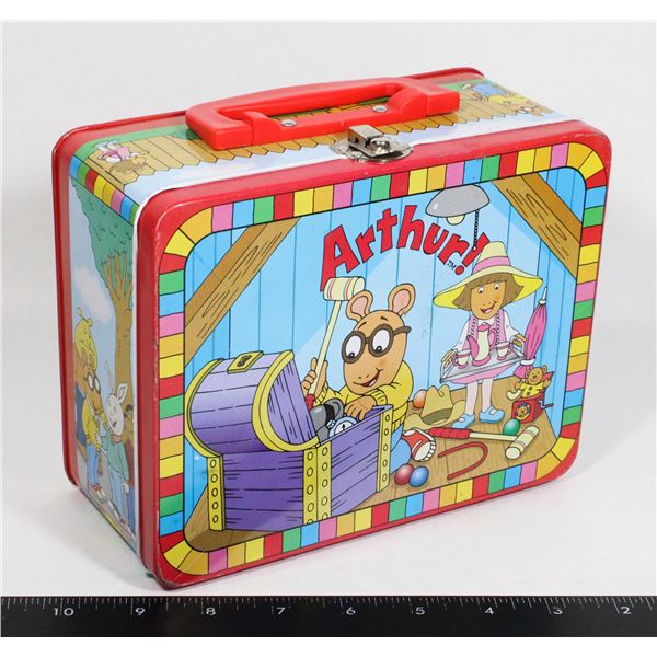 VINTAGE 1997 COLLECTIBLE ARTHER TIN LUNCH BOX