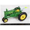 Image 1 : JOHN DEERE GENERAL PURPOSE DIE CAST TRACTOR