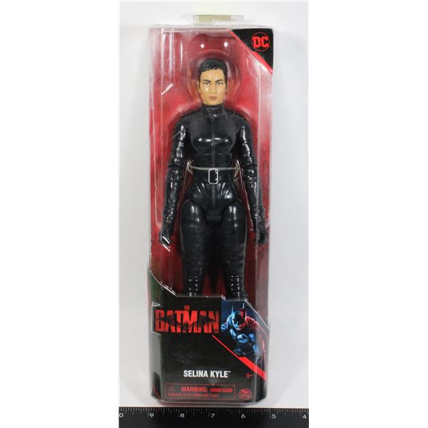 DC THE BATMAN LARGE ACTION FIGURE SELINA KYLE