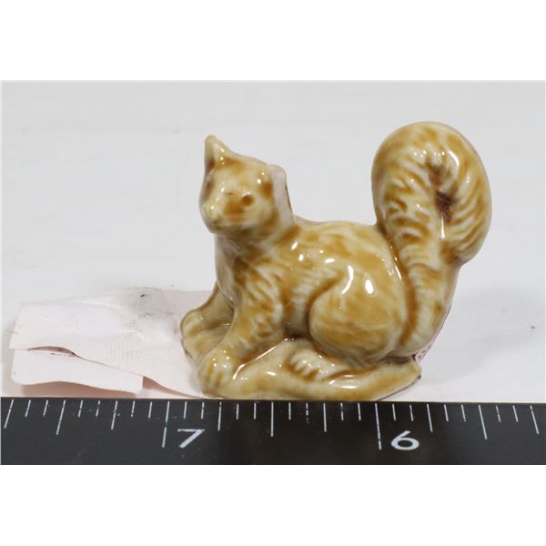 RED ROSE TEA SQUIRREL FIGURINE WITH CHIPPED EAR