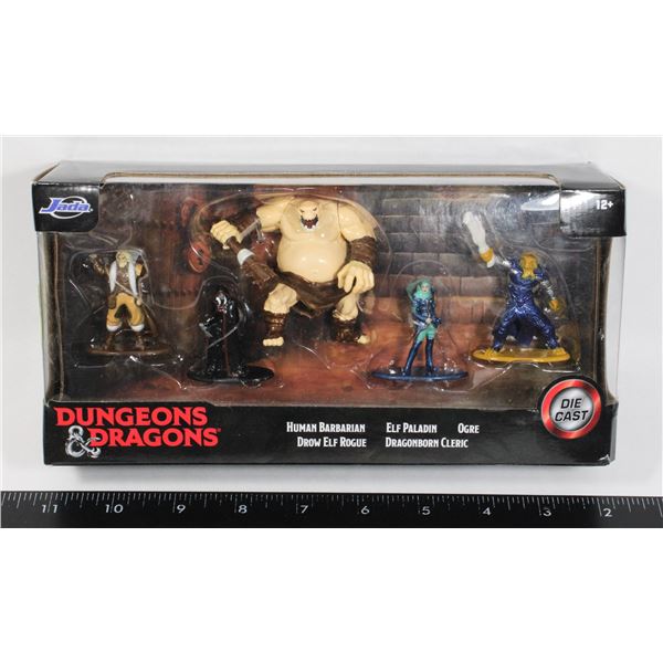 DUNGEONS & DRAGONS DIE CAST 5 FIGURE SET