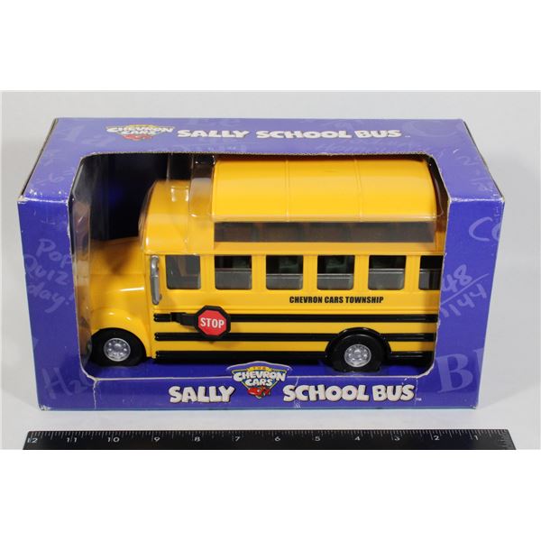 CHEVRON CARS SALLY SCHOOL BUS 2001