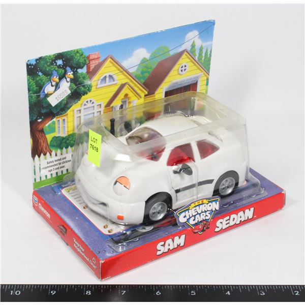 CHEVRON CARS SAM SEDAN 2000