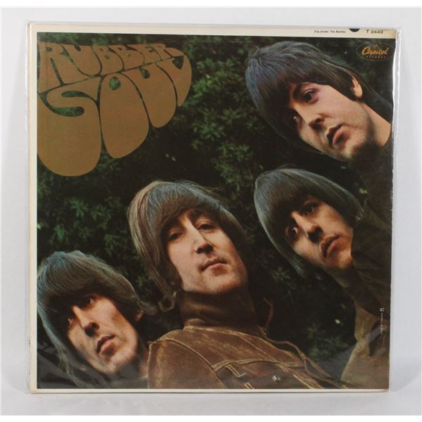 CAPITOL RECORDS. THE BEATLES RUBBER SOUL RECORD