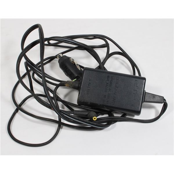 PSP CAR ADAPTER CHARGER