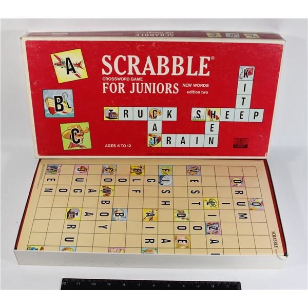 VINTAGE S & R GAMES SCRABBLE CROSSWORD GAME FOR