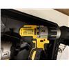 Image 7 : DeWalt DCF887 Impact Driver & DCD996 Hammerdrill/Driver in Hard Case