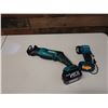Image 3 : Qty 2 Makita Power Tools, 1 Battery & 1 Charger: XRJ01 Reciprocating Saw & DML815 Flashlight