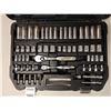 Image 3 : DeWalt Mechanics Tools Kit & Socket Set in Hard Case