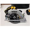 Image 2 : DeWalt DCS573 Circular Saw w/ Charger & Case