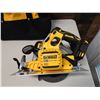 Image 3 : DeWalt DCS573 Circular Saw w/ Charger & Case