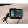 Image 7 : Makita XSR01 Circular Saw w/ Charger & Case