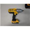 Image 4 : DeWalt DCF889 Impact Wrench w/ Charger & Case