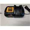 Image 8 : DeWalt DCF889 Impact Wrench w/ Charger & Case