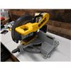 Image 3 : DeWalt DW716 Double Bevel Compound Miter Saw
