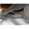 Image 7 : DeWalt DW716 Double Bevel Compound Miter Saw
