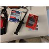 Image 4 : Multiple Hand Tools in Husky Bag: Ratchet Tie-Downs, Hex Key Set, High Torque Impact Wrench Boot, et