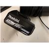 Image 14 : Qty 6 Makita Batteries, 1 Charger & Carry Case