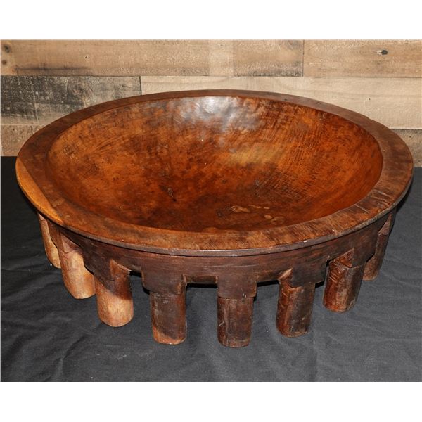 Large Vintage Wooden Kava Bowl 21" Dia, 5.75"H