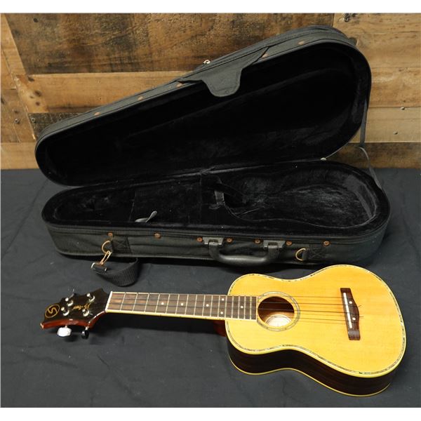 Greg Bennett UK70 Concert Ukulele 24"L w/ Case