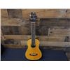 Image 2 : Greg Bennett UK70 Concert Ukulele 24"L w/ Case