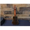Image 4 : Greg Bennett UK70 Concert Ukulele 24"L w/ Case