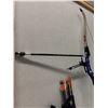 Image 5 : Winstar 25" Right Handed Riser w/ KAP Limbs, Leather Quiver & Easton Arrows