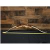 Image 19 : Samick Left Handed Recurve Bow w/ Sight, Quiver, Arrows, Arm Guard & Cavalier Tab