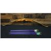 Image 1 : Right Handed Recurve Bow w/ Arrows