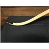 Image 7 : Right Handed Recurve Bow w/ Arrows