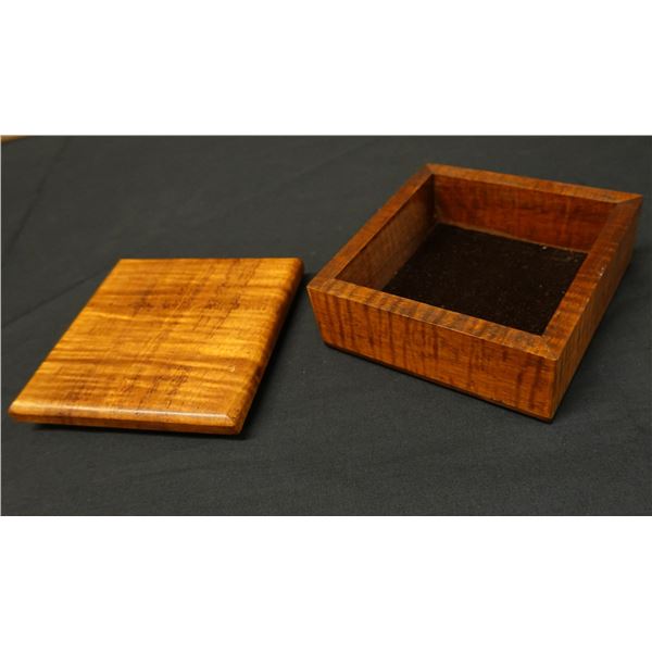 Wooden Trinket Box w/ Lid 4.5" x 4.5" x 2"H