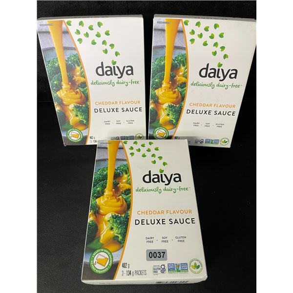 3 Daiya Dairy-Free Cheddar Flavour Deluxe Sauce - 402g Per Box - BB: JL 20/2025