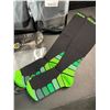 Image 3 : 3 Packs of Cambivo Compression Socks for Men/Women; 2 Pairs Per Pack/6 Total - Green - New