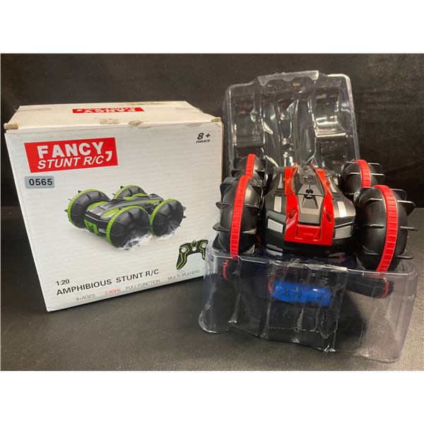 1 Amphibious R/C Stunt Car 2.4Ghz 4WD Water and Land Remote Control Stunt Car Toy - New