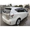 Image 3 : 2014 Toyota Prius v