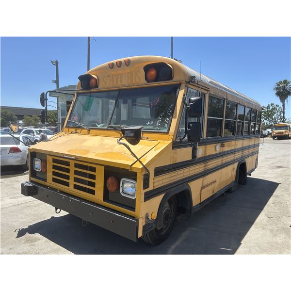 2001 Workhorse P42