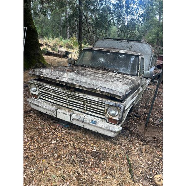 1967 FORD  F-100