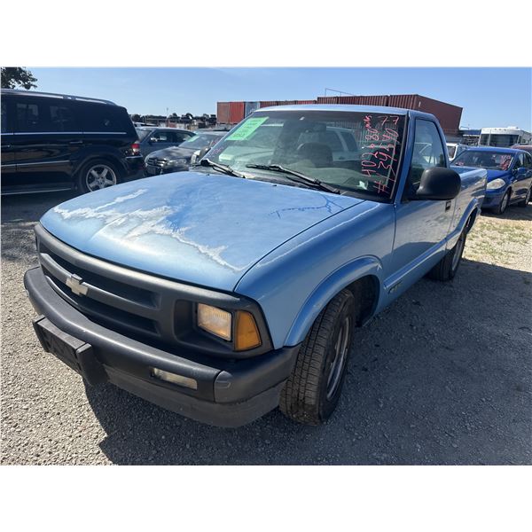 1997 Chevrolet S-10 Pickup