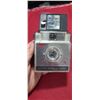 Image 3 : BROWNIE FIESTA CAMERA OUTFIT COMES IN BOX MADE IN BUENOS ARES (ARGINTINA 1962-1970)