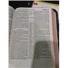 Image 7 : NEW OLD TESTAMENT BIBLE DEDACTION INSIDE APPROX. 8 X 5 1"