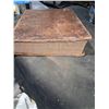 Image 2 : BIBLE OLD AND NEW CIRCA 1828 LARGE 12"X10 X2
