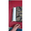 Image 2 : THE HOLY BIBLE OLD AND NEW TESTAMENTS WITH CRIDEN'S COMPLETE CONORDANCE - COMPREHENSIVE BIBLE DICTIO