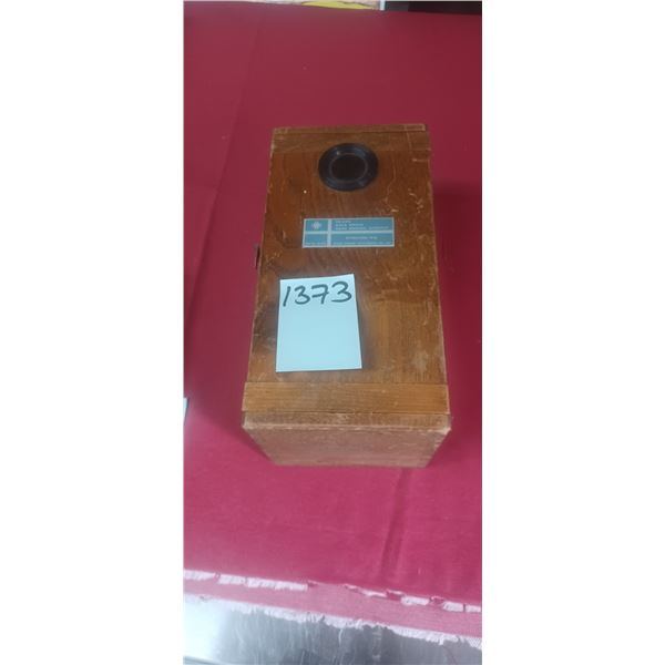 SAURA MARINE INSTRUMENTS HB-65G GOLD SPECIAL HAND BEARING COMPASS WOOD CASE