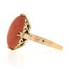 Image 7 : Vintage 14k Yellow Gold GIA Oval Cabochon Salmon Orange Coral Solitaire Ring