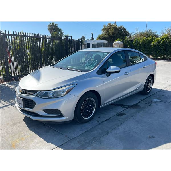 CHEV CRUZE 2017 T-2 DAYS