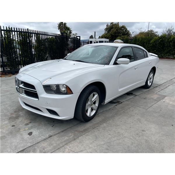 DODG CHARGER 2014 O/S TITLE 2 DAYS