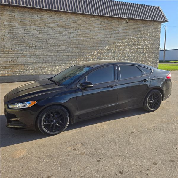 2015 Ford Fusion  4DR  Auto    Nice Clean Car   ONLY 45,000 KMs