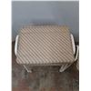 Image 2 : *(4) Cushioned Stools 17 x 12 x 17" - Cannot Ship