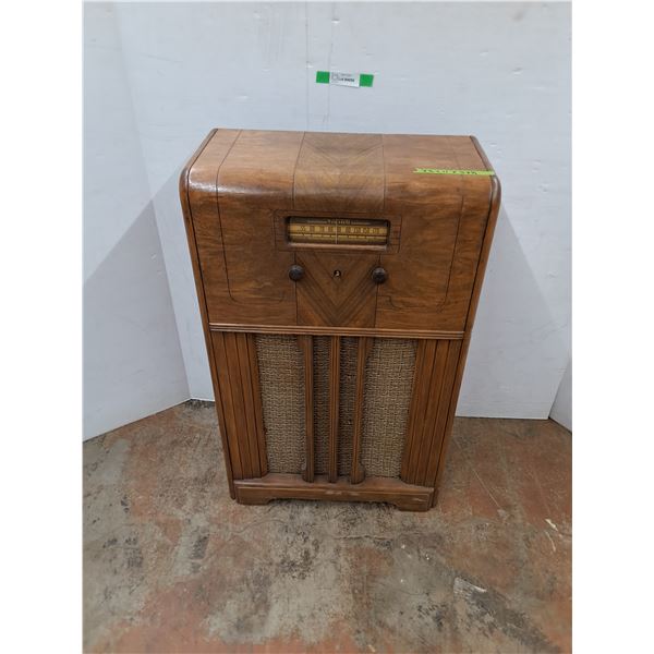 *Vintage Viking Radio - As Is, Cannot Ship