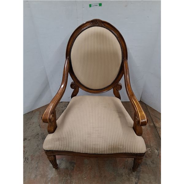 *Vintage Heather Brooke Padded Chair - 43 x 33 x 31", Cannot Ship